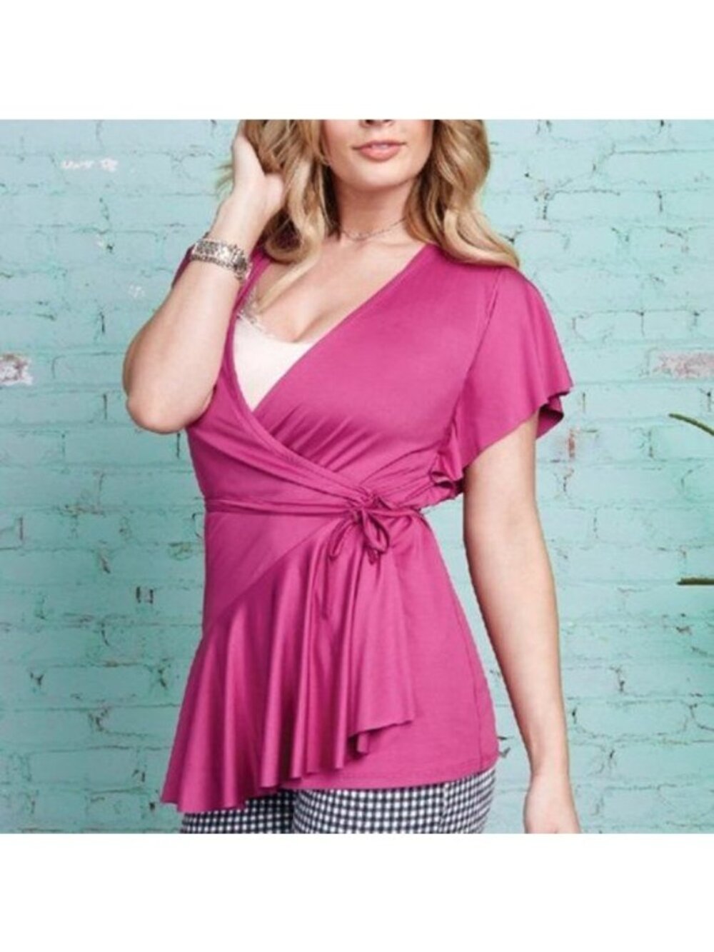 NWT RUBY RIBBON ORCHID SWING WRAP TOP - MEDIUM